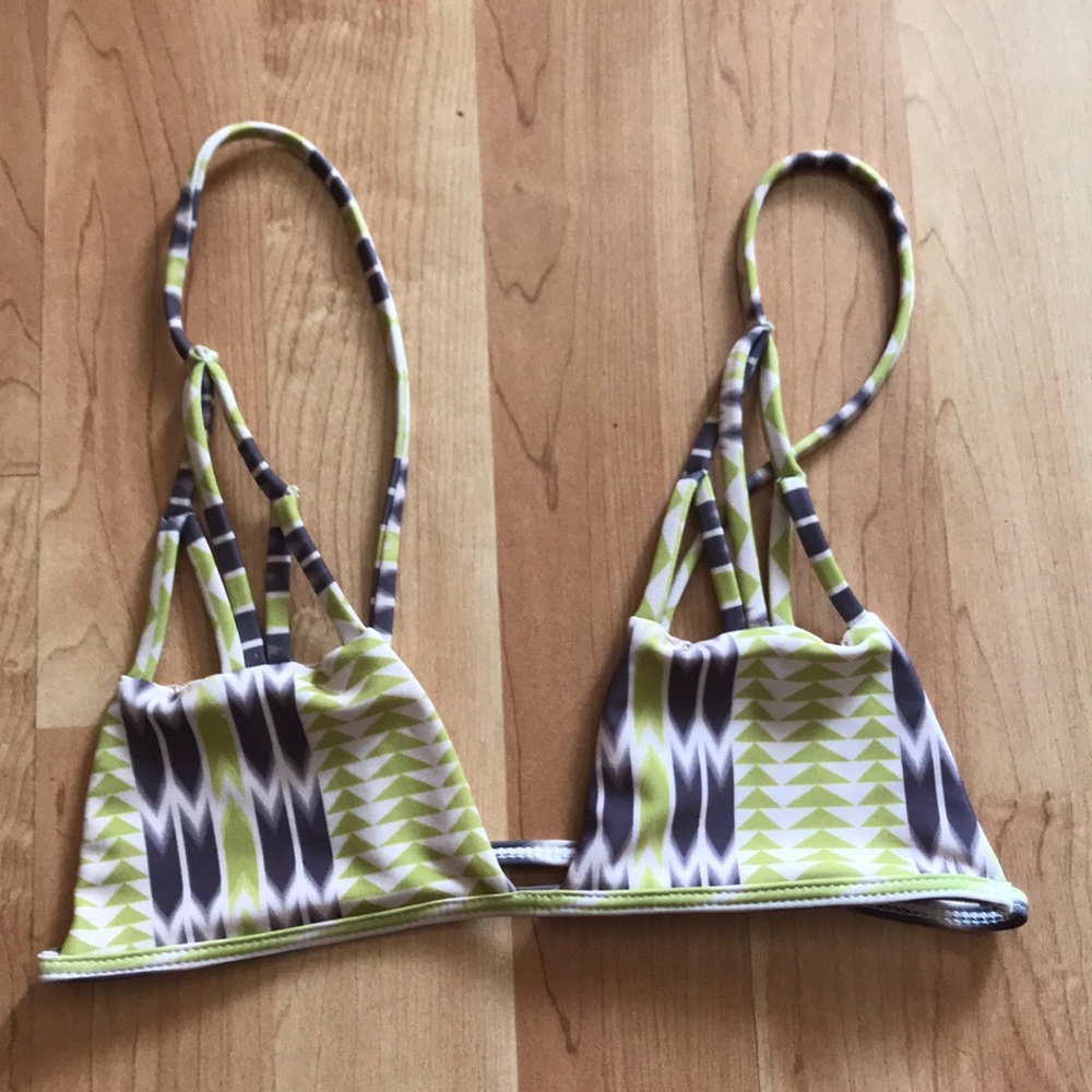 ❌SOLD❌acaica top